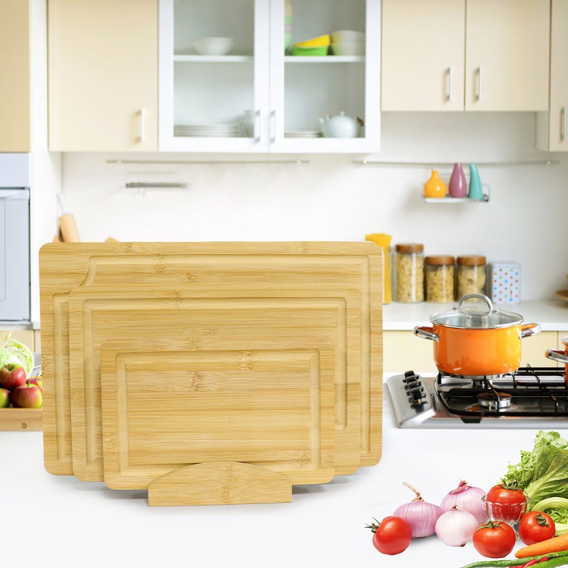 What is the best size of a cutting board?