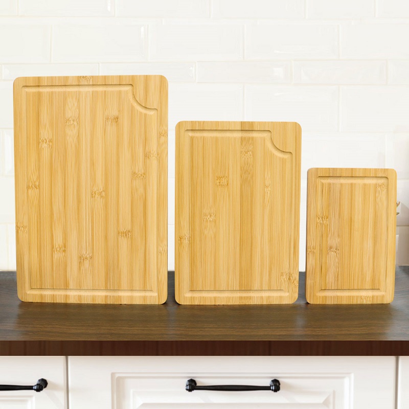 What is the best size of a cutting board?